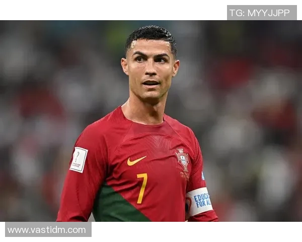 高清足球明星壁纸与美女完美结合的视觉盛宴